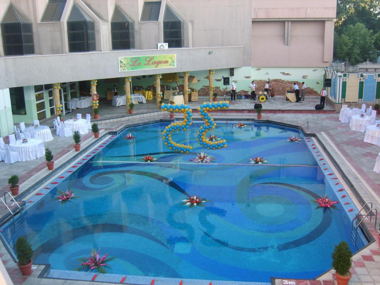 Le Grande Plaza Hotel Tashkent Ngoại thất bức ảnh