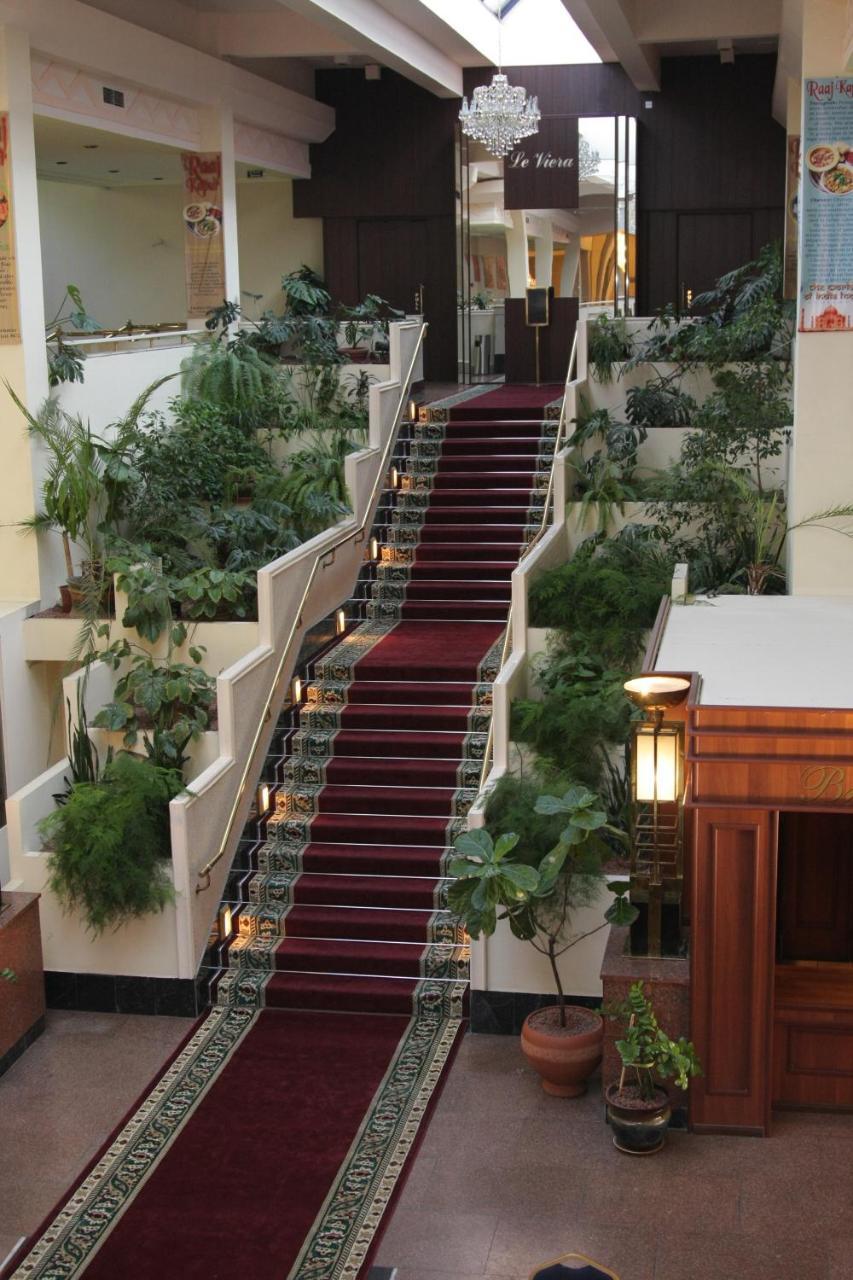 Le Grande Plaza Hotel Tashkent Ngoại thất bức ảnh