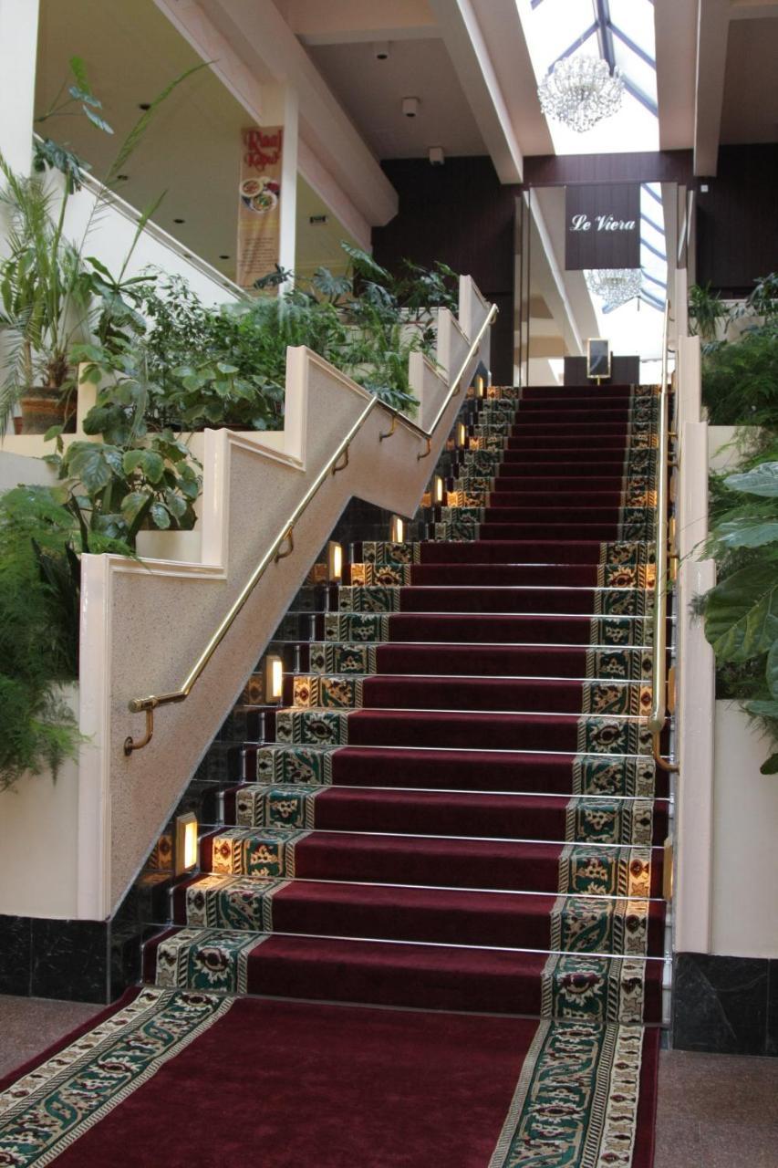 Le Grande Plaza Hotel Tashkent Ngoại thất bức ảnh