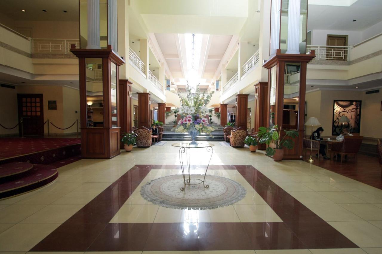 Le Grande Plaza Hotel Tashkent Ngoại thất bức ảnh
